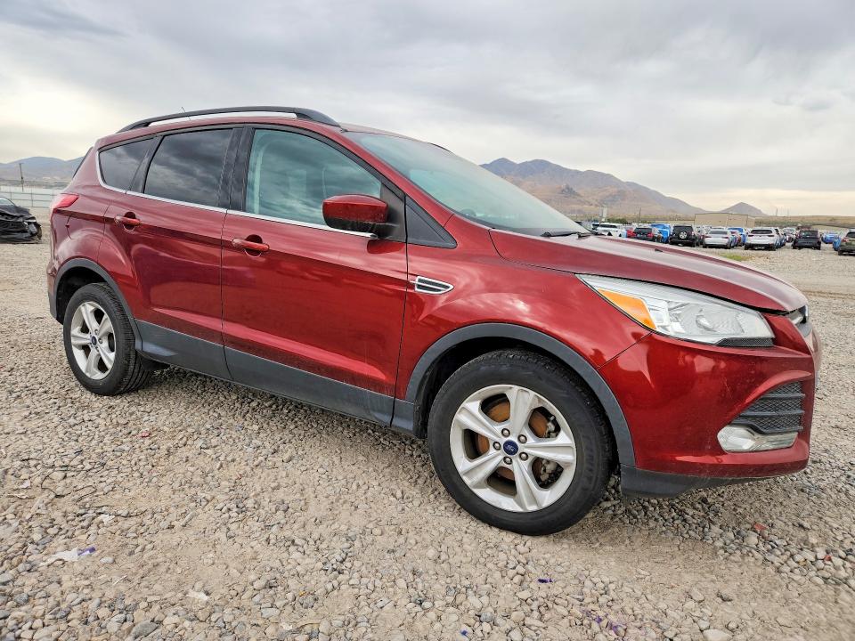 Photo 4 from auction – 2014 FORD ESCAPE with VIN 1FMCU0GX2EUA13378