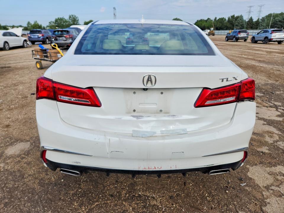 Photo 6 from auction – 2020 ACURA TLX with VIN 19UUB2F42LA005167