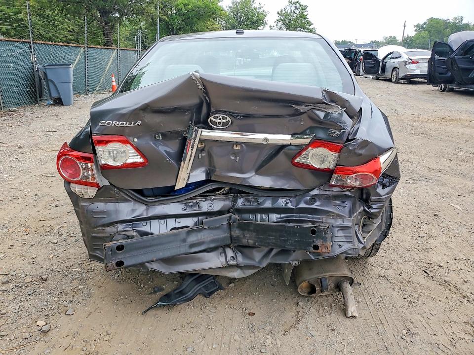 Photo 6 from auction – 2013 TOYOTA COROLLA with VIN 5YFBU4EE4DP131596