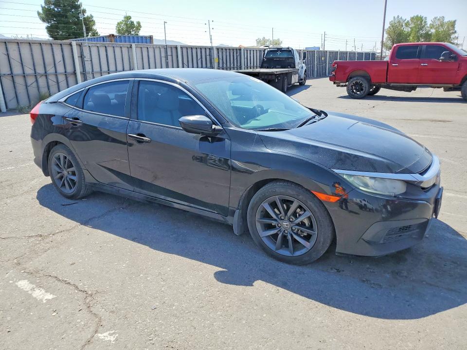 Photo 4 from auction – 2017 HONDA CIVIC with VIN 19XFC2F50HE038606