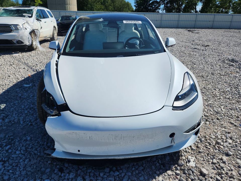 Foto 5 de la subasta – 2022 TESLA MODEL 3 con VIN 5YJ3E1EB1NF180922