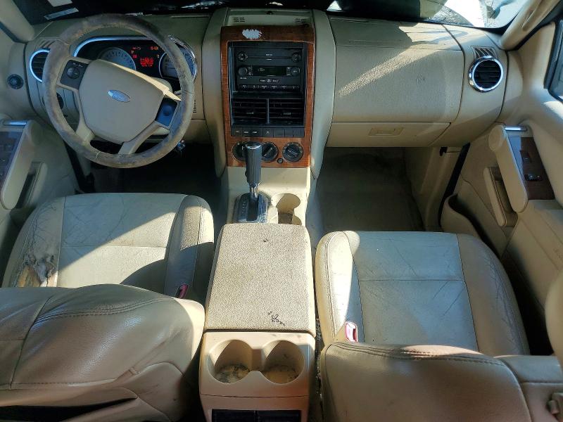Photo 8 from auction – 2006 FORD EXPLORER with VIN 1FMEU64E26ZA16221