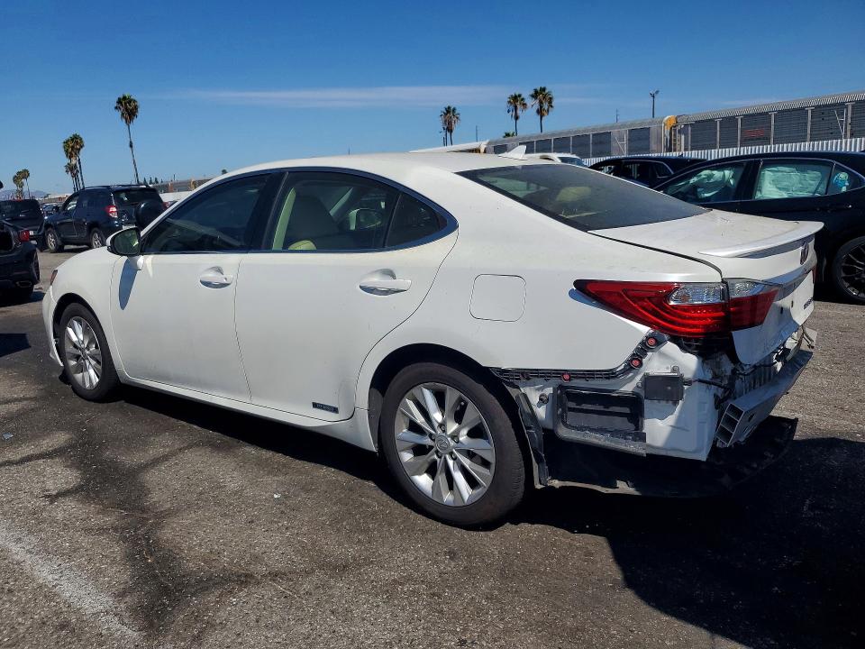 Photo 2 from auction – 2013 LEXUS ES with VIN JTHBW1GG8D2028914