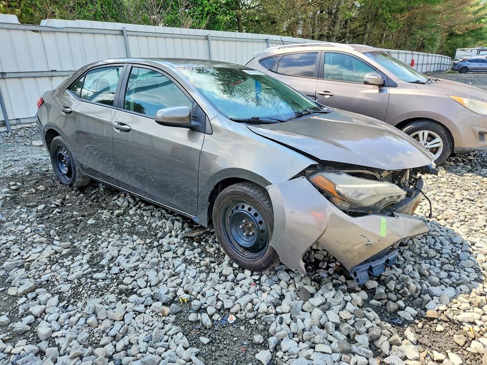 Photo 4 from auction – 2018 TOYOTA COROLLA with VIN 2T1BURHE4JC972399