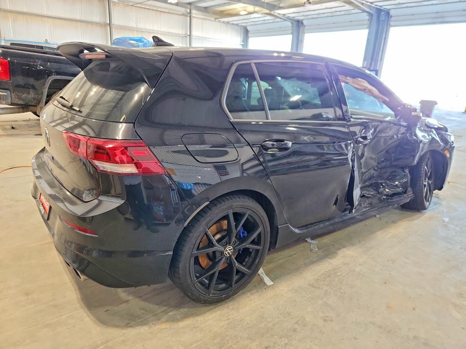 Photo 3 from auction – 2023 VOLKSWAGEN GOLF R with VIN WVWAB7CD5PW192562