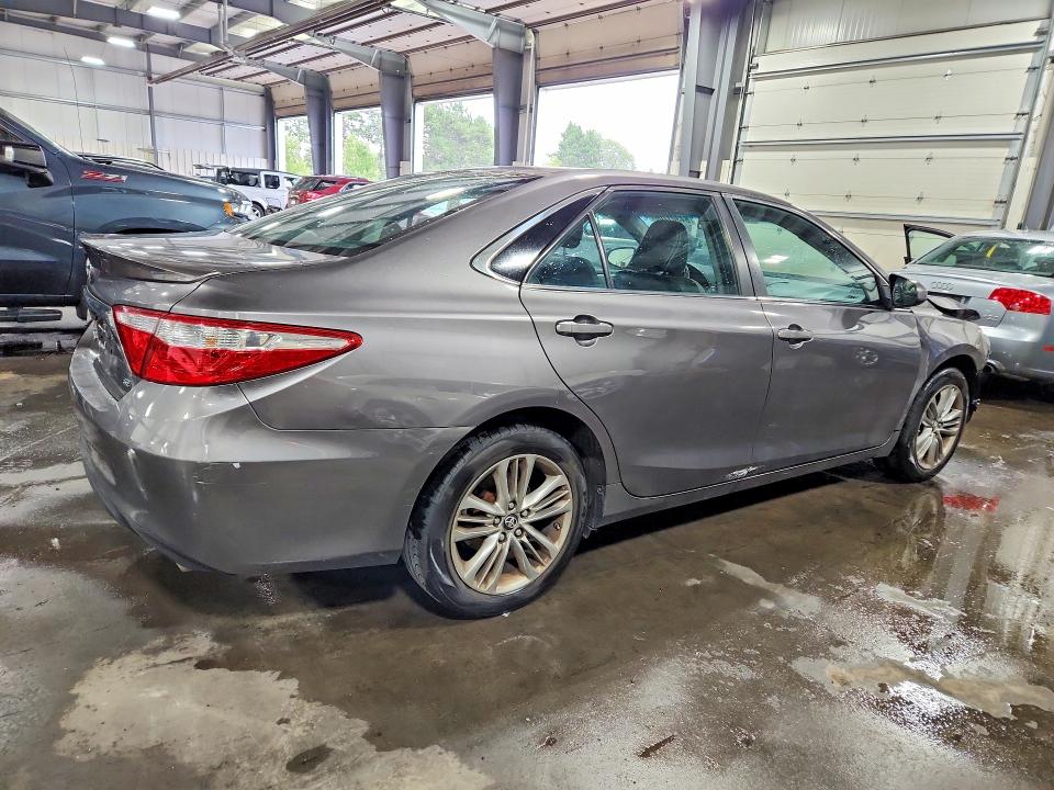 Photo 3 from auction – 2016 TOYOTA CAMRY with VIN 4T1BF1FKXGU581933