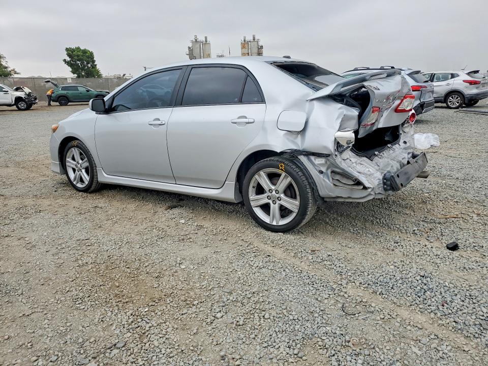Photo 2 from auction – 2013 TOYOTA COROLLA with VIN 2T1BU4EE3DC993840