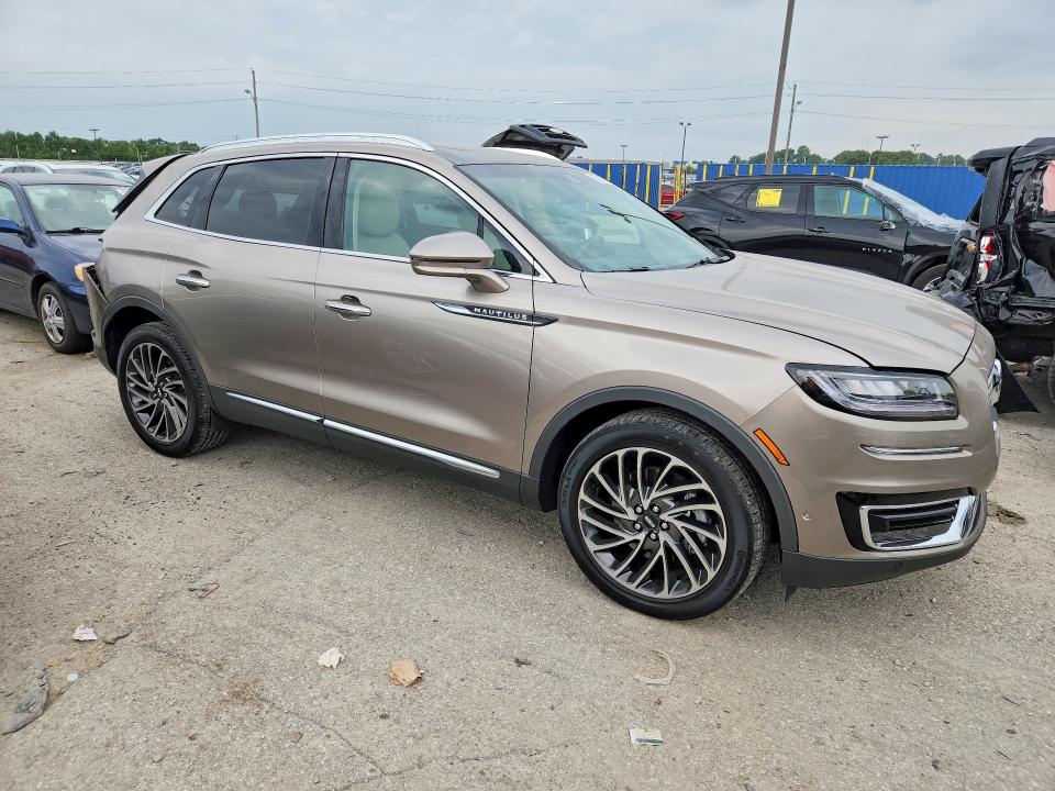 Photo 4 from auction – 2020 LINCOLN NAUTILUS with VIN 2LMPJ8K98LBL15993