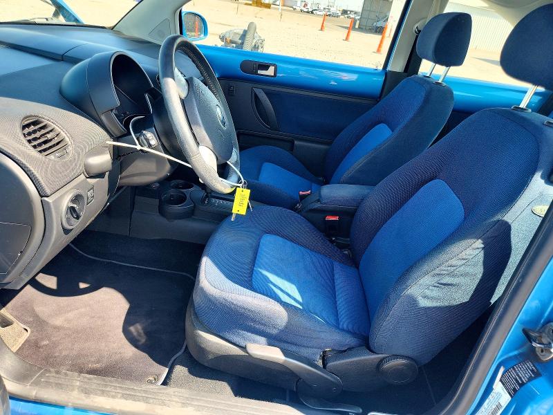 Photo 7 from auction – 2004 VOLKSWAGEN NEW BEETLE with VIN 3VWGK31C94M422271