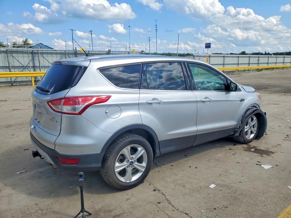 Снимка 3 от търг – 2016 FORD ESCAPE с VIN 1FMCU0G9XGUA35908