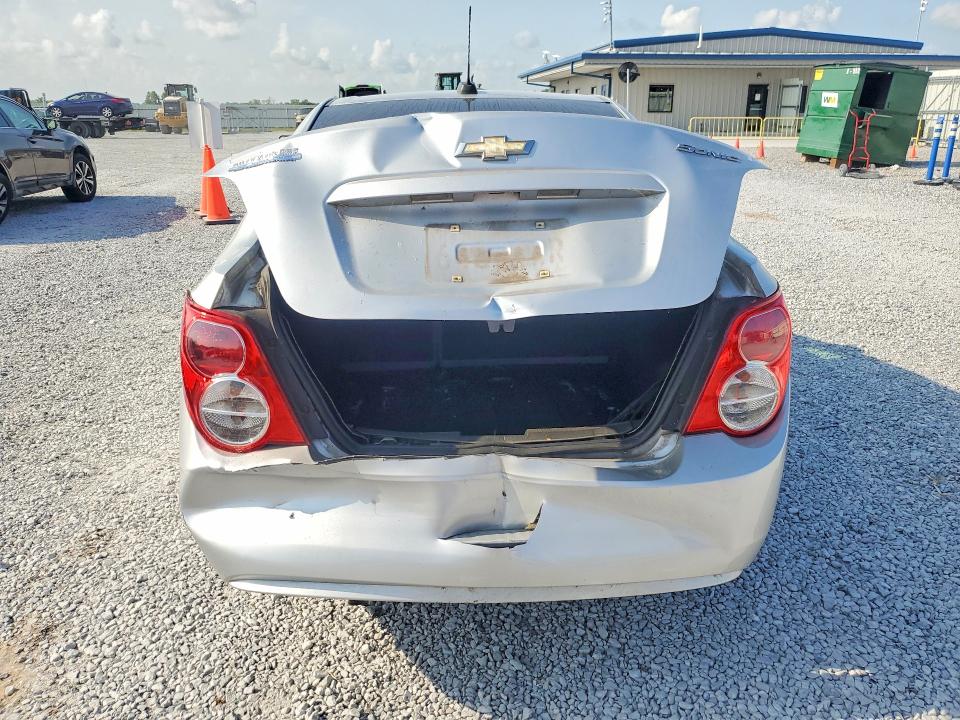 Photo 6 from auction – 2016 CHEVROLET SONIC with VIN 1G1JA5SH8G4153531