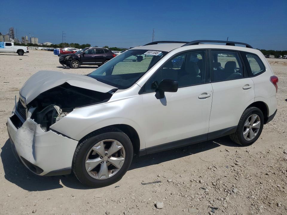 SUBARU FORESTER 2015 con VIN JF2SJABC1FH449296 - Foto de la subasta