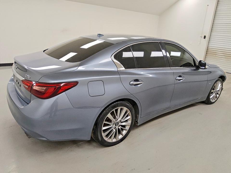 Photo 3 from auction – 2018 INFINITI Q50 with VIN JN1EV7AP2JM355924