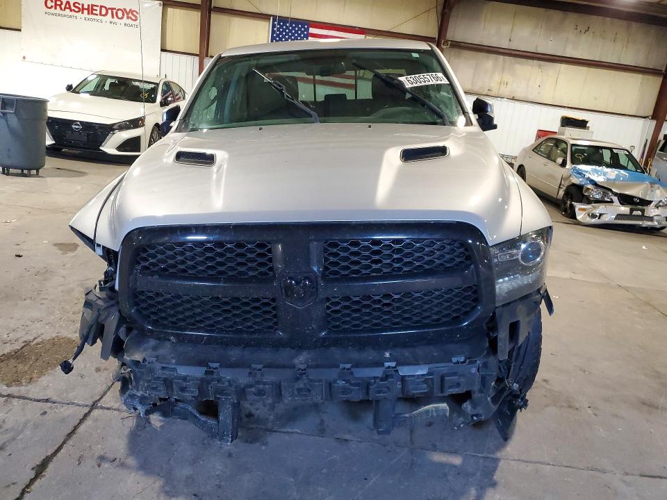Photo 5 from auction – 2017 RAM 1500 with VIN 1C6RR7MT1HS757359