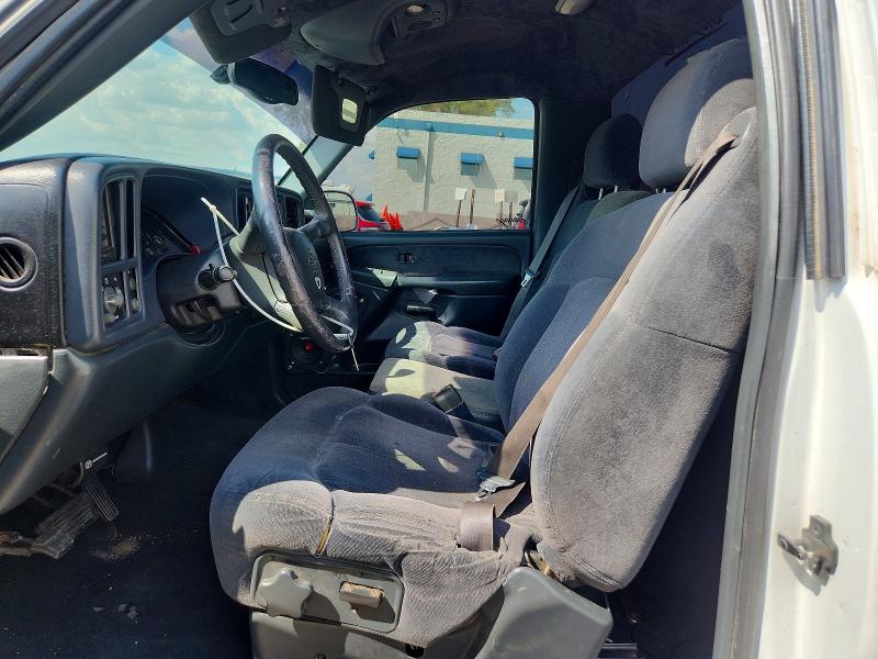 Photo 7 from auction – 2001 CHEVROLET SILVERADO with VIN 1GCEC14V71Z133053
