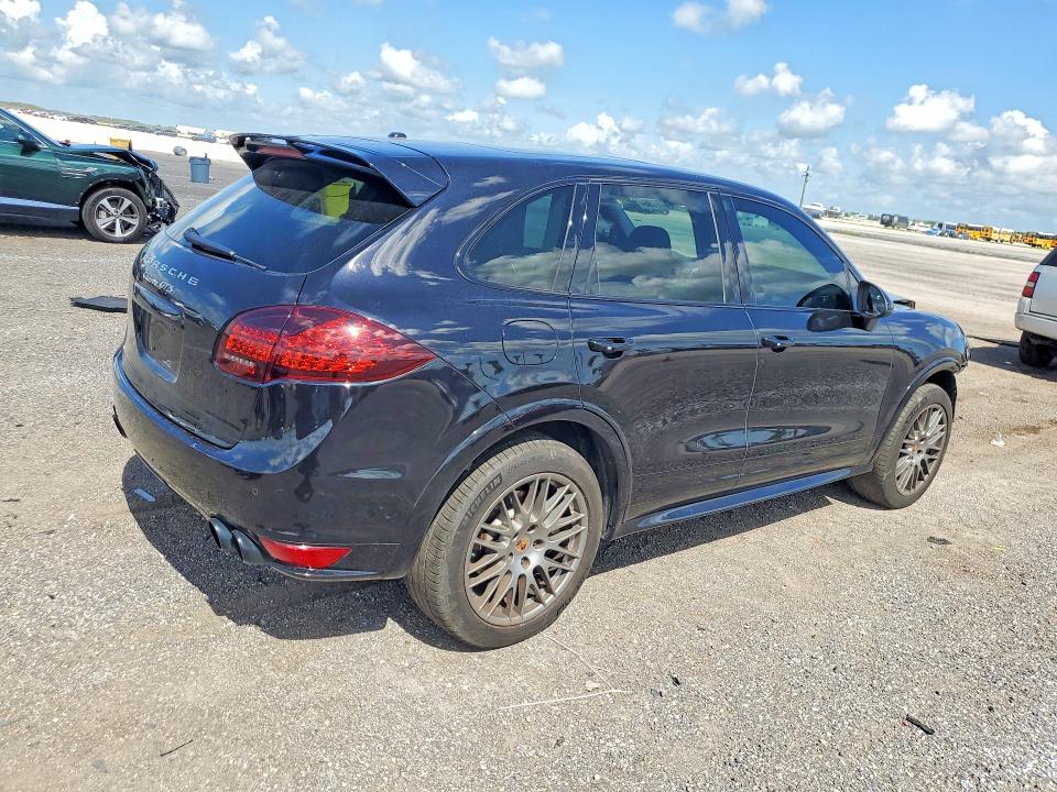 Photo 3 from auction – 2013 PORSCHE CAYENNE with VIN WP1AD2A29DLA79269