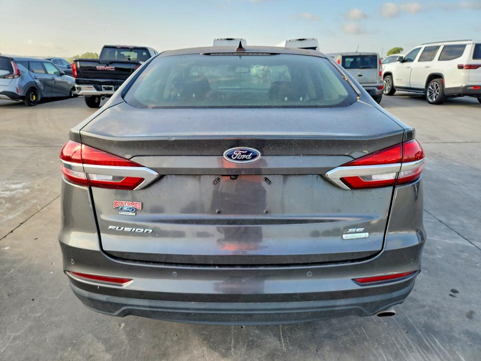 Photo 6 from auction – 2019 FORD FUSION with VIN 3FA6P0HD9KR198647
