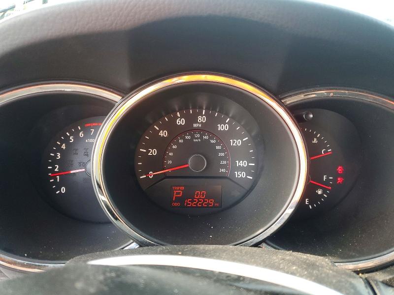 Photo 9 from auction – 2011 KIA SORENTO with VIN 5XYKTCA12BG114670