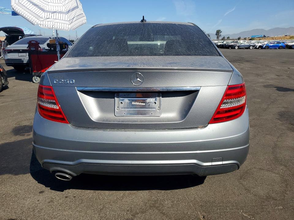 Photo 6 from auction – 2012 MERCEDES-BENZ C with VIN WDDGF4HB6CR201191