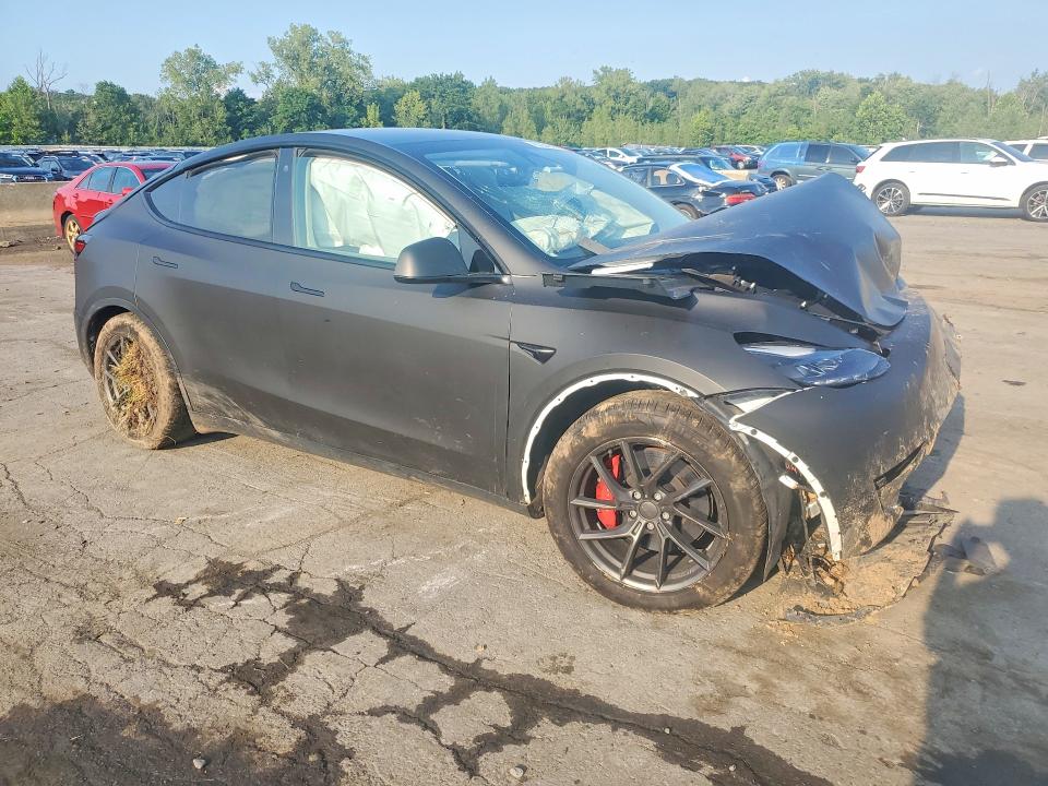 Photo 4 from auction – 2022 TESLA MODEL Y with VIN 7SAYGDEF7NF486966