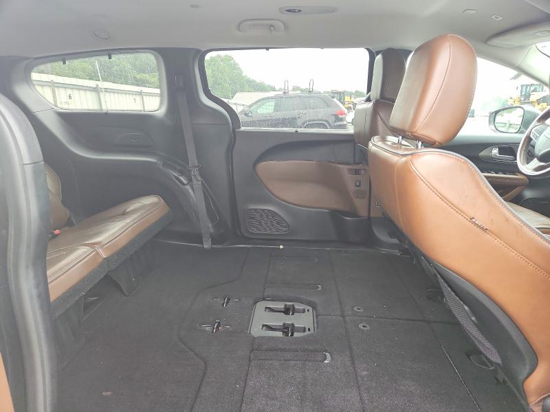 Photo 11 from auction – 2018 CHRYSLER PACIFICA with VIN 2C4RC1GG8JR323372