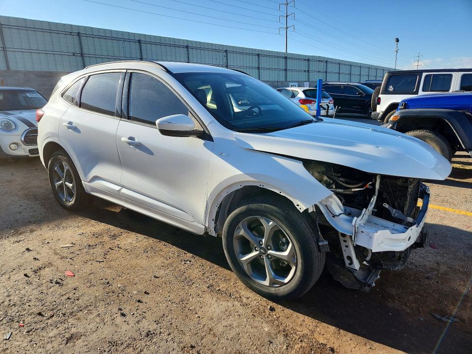 Photo 4 from auction – 2023 FORD ESCAPE with VIN 1FMCU9NA7PUB16494