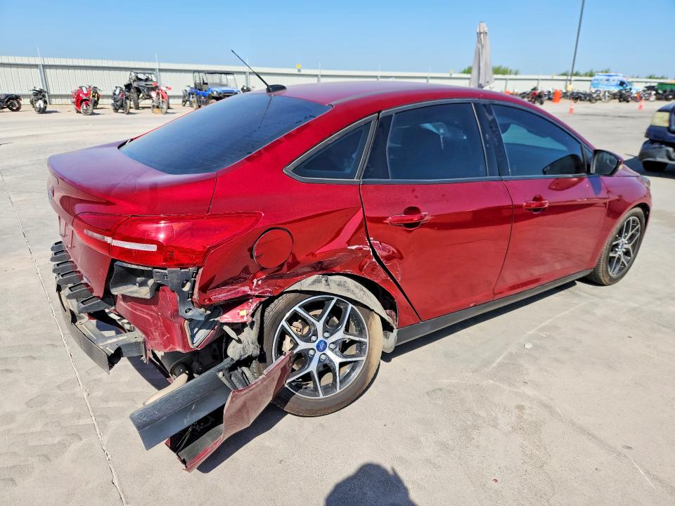 Photo 3 from auction – 2017 FORD FOCUS with VIN 1FADP3H21HL235396