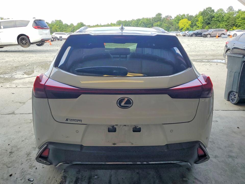Photo 6 from auction – 2019 LEXUS UX with VIN JTHU9JBH5K2005622