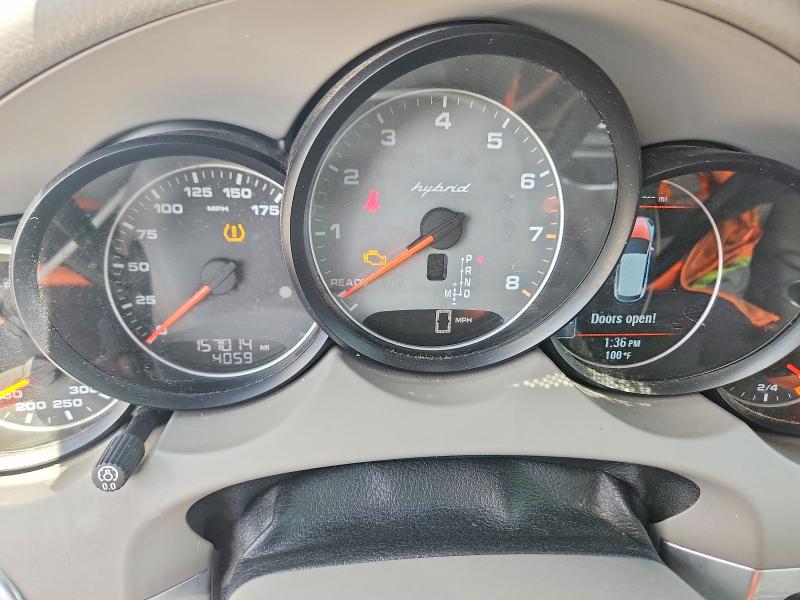 Photo 9 from auction – 2014 PORSCHE CAYENNE with VIN WP1AE2A21ELA50377
