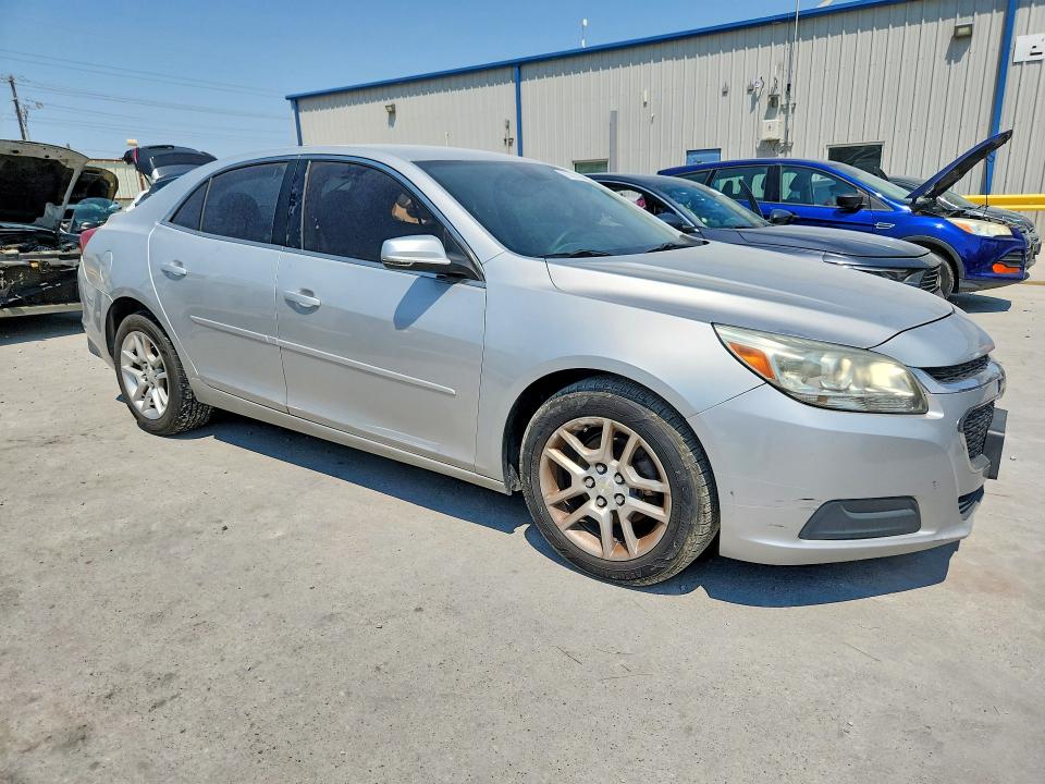 Photo 4 from auction – 2015 CHEVROLET MALIBU with VIN 1G11C5SL0FF192941