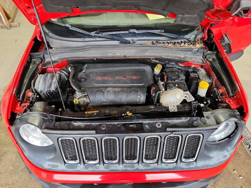 Photo 12 from auction – 2015 JEEP RENEGADE with VIN ZACCJBBT3FPC26985
