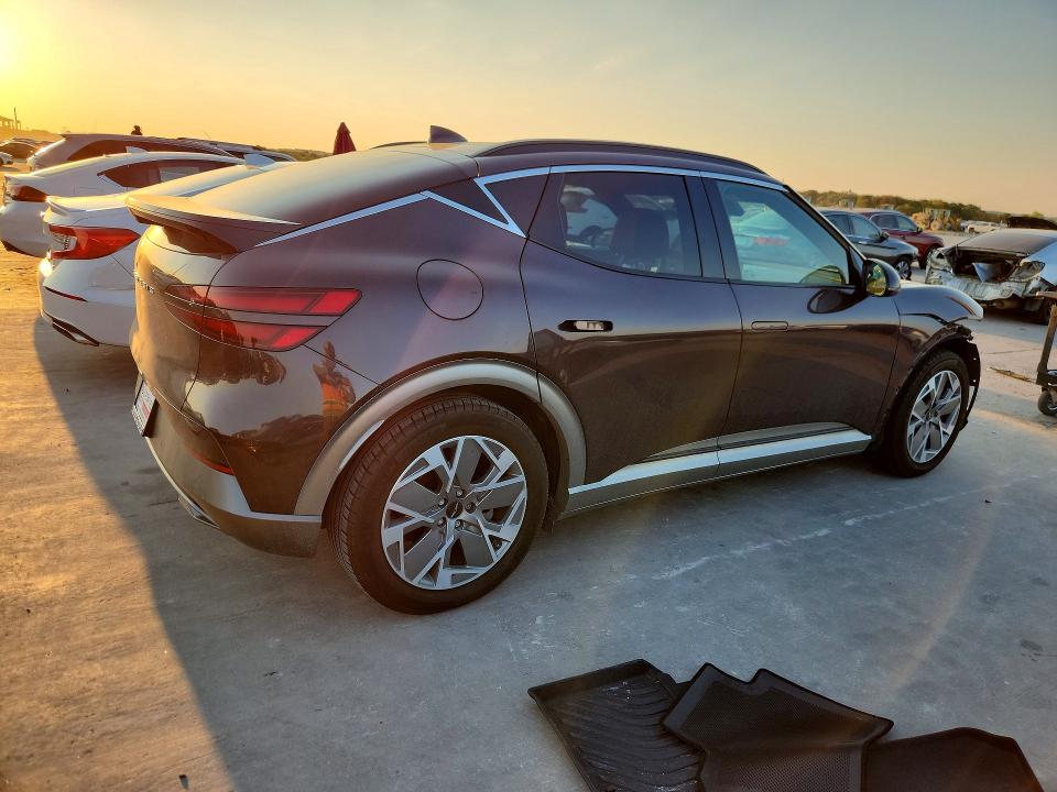 Фото 3 с аукциона – 2024 GENESIS GV60 с VIN KMUKB4SA9RU022632