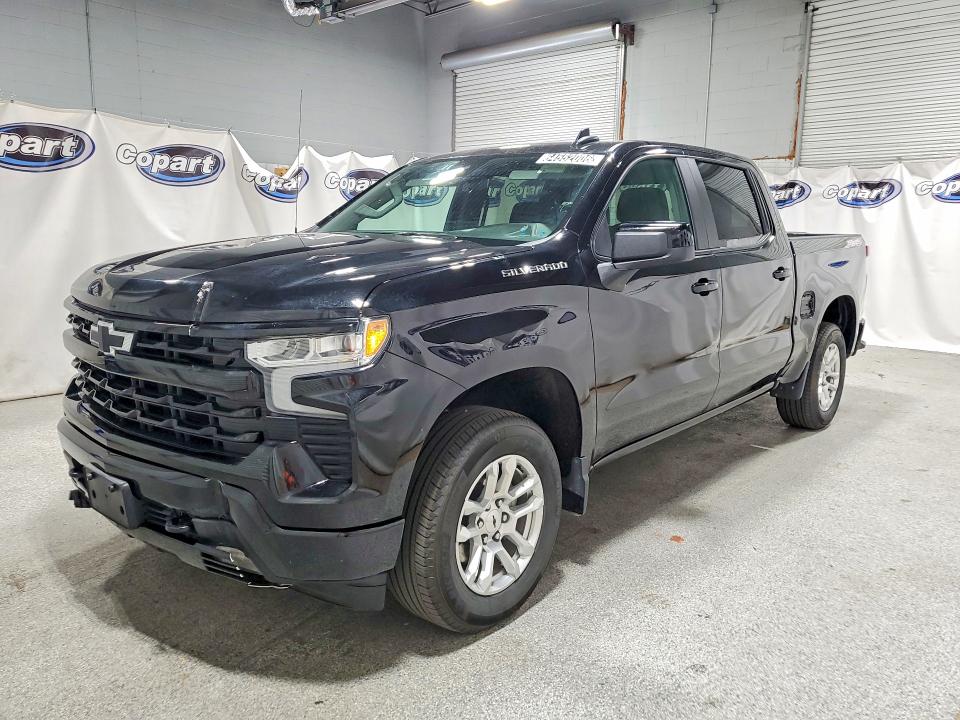CHEVROLET SILVERADO 2026 with VIN 2GCUKEED2T1122355 - Photo from auction