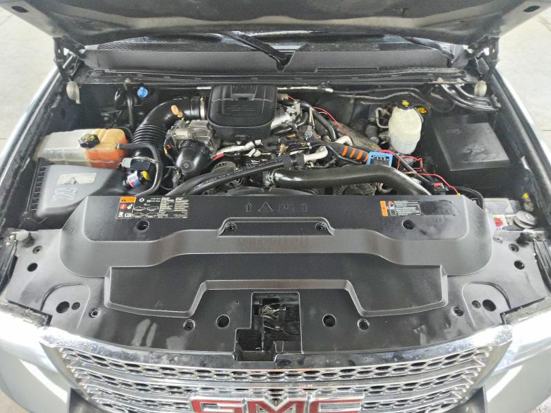 Photo 11 from auction – 2011 GMC SIERRA with VIN 1GT220C82BZ301923