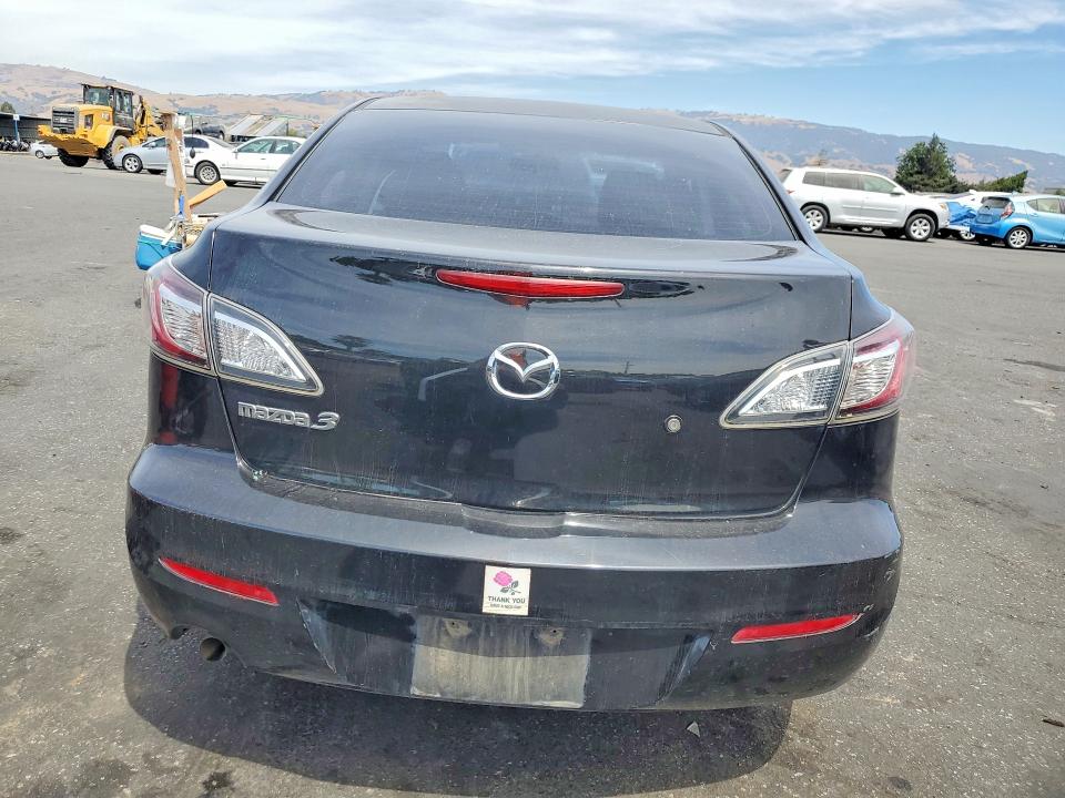 Photo 6 from auction – 2013 MAZDA 3 with VIN JM1BL1TG6D1846616
