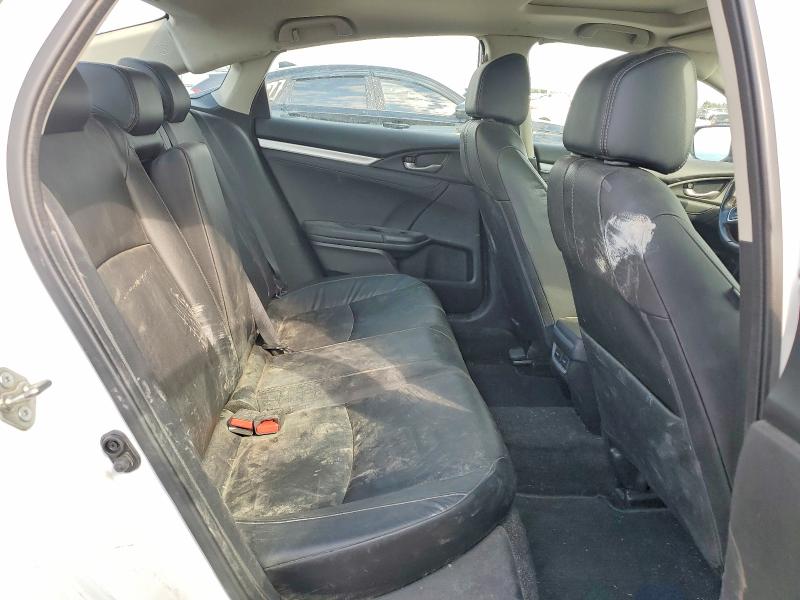 Photo 10 from auction – 2018 HONDA CIVIC with VIN 2HGFC1F97JH105498