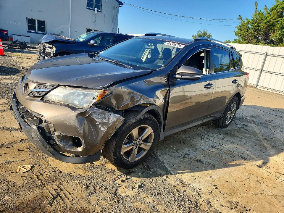 TOYOTA RAV4 2015 with VIN JTMRFREV6FD156382 - Photo from auction