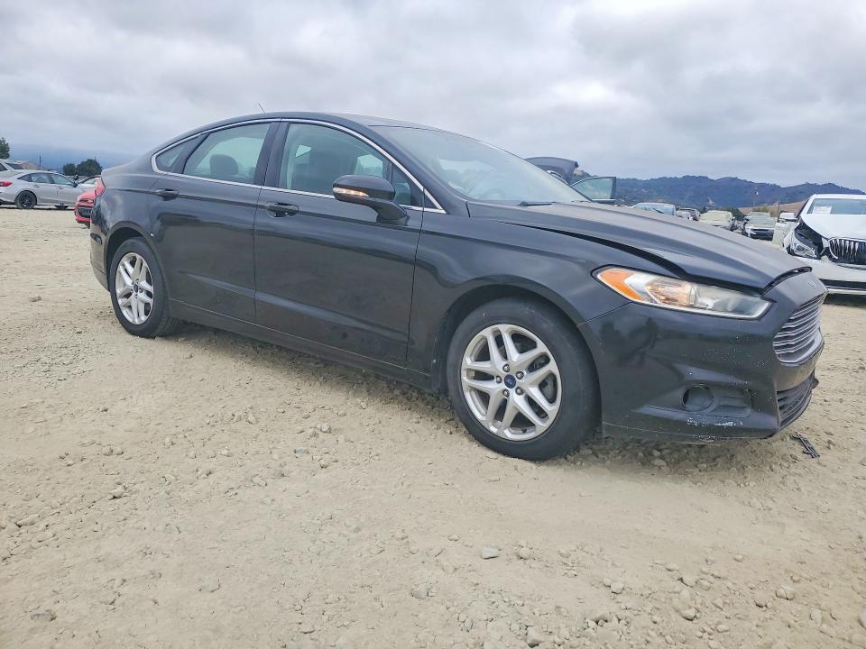 Zdjęcie 4 z aukcji – 2014 FORD FUSION z VIN 3FA6P0HD0ER228042