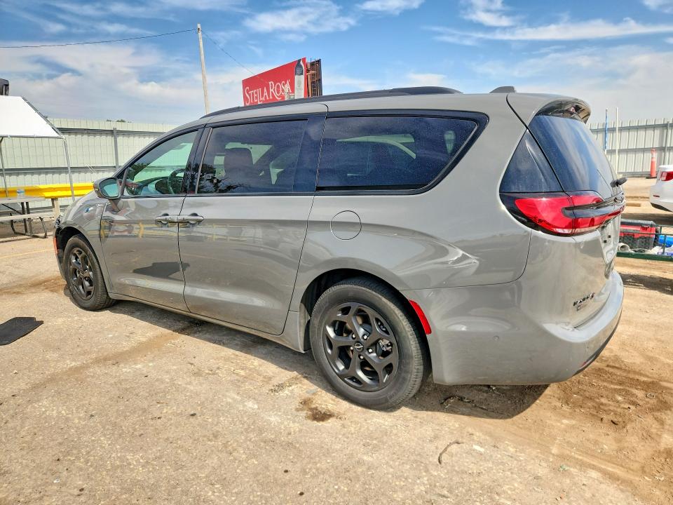 Photo 2 from auction – 2021 CHRYSLER PACIFICA with VIN 2C4RC1S71MR545389