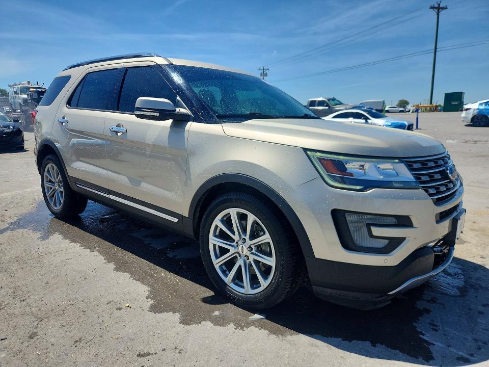 Photo 4 from auction – 2017 FORD EXPLORER with VIN 1FM5K7F8XHGE19154