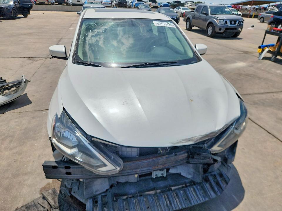Снимка 5 от търг – 2017 NISSAN SENTRA с VIN 3N1AB7AP3HY247617