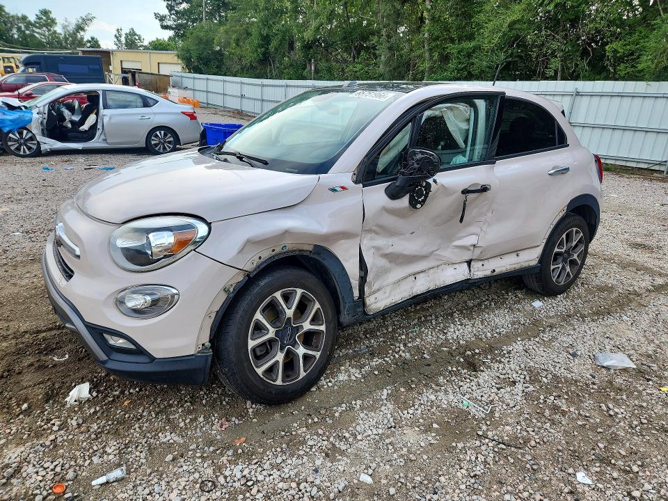 2016 FIAT 500X