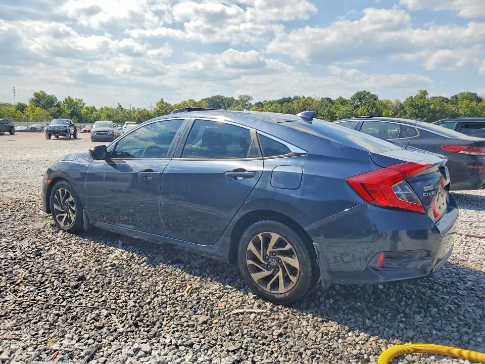 Photo 2 from auction – 2017 HONDA CIVIC with VIN 19XFC2F87HE042470