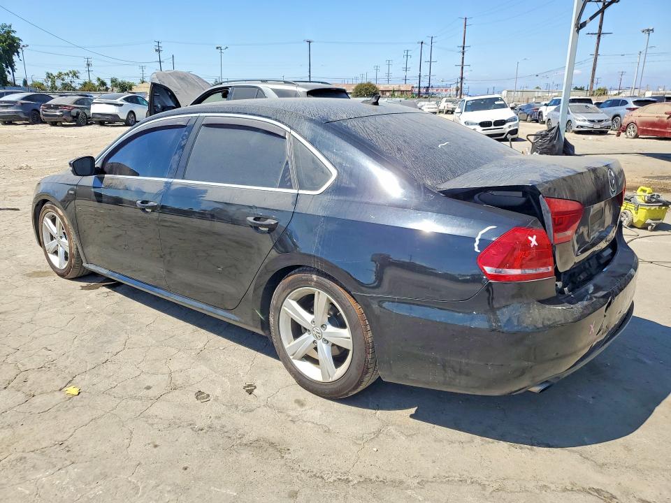 Photo 2 from auction – 2015 VOLKSWAGEN PASSAT with VIN 1VWAT7A35FC111449