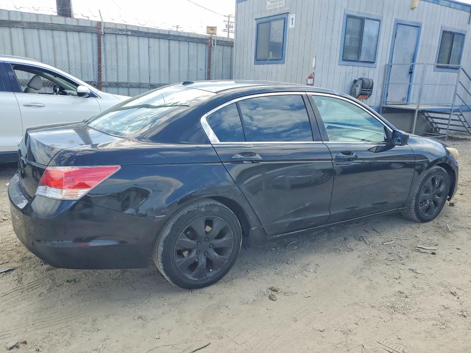 Photo 3 from auction – 2010 HONDA ACCORD with VIN 1HGCP2F80AA068734