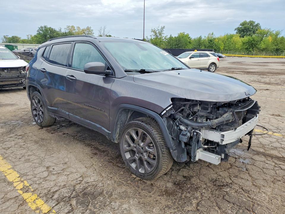 Снимка 4 от търг – 2021 JEEP COMPASS с VIN 3C4NJDEB6MT532625