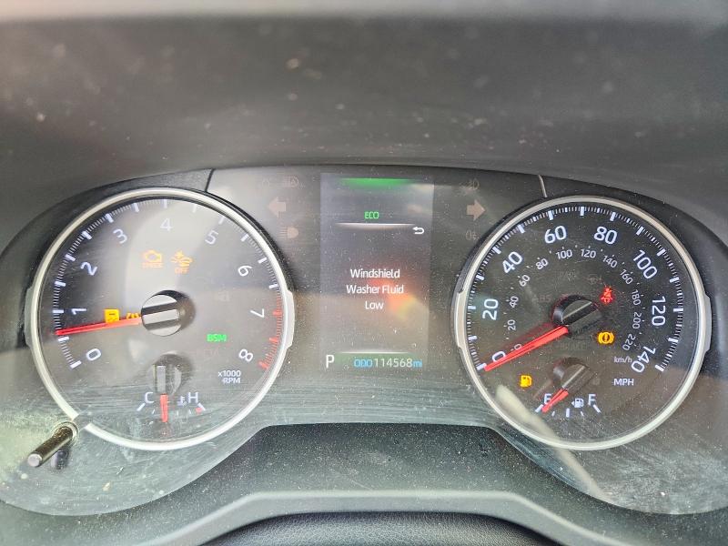 Фото 9 с аукциона – 2019 TOYOTA RAV4 с VIN JTMP1RFV8KJ014812