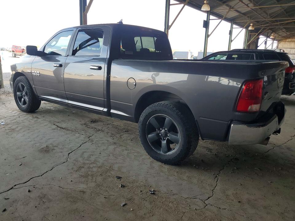 Снимка 2 от търг – 2015 RAM 1500 с VIN 1C6RR6TT0FS523755