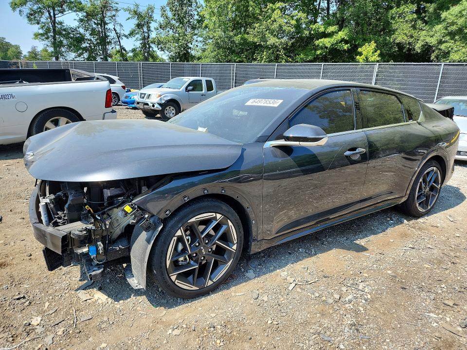 KIA K4 2025 z numerem VIN 3KPFW4DE2SE130961 - Zdjęcie z aukcji