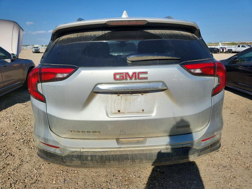 Photo 6 from auction – 2018 GMC TERRAIN with VIN 3GKALWEUXJL270193